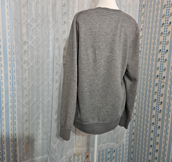 Modern Canvas “Homebody” Graphic Sweatshirt | Gray Cozy Lounge Pullover | Medium - Picture 5 of 6